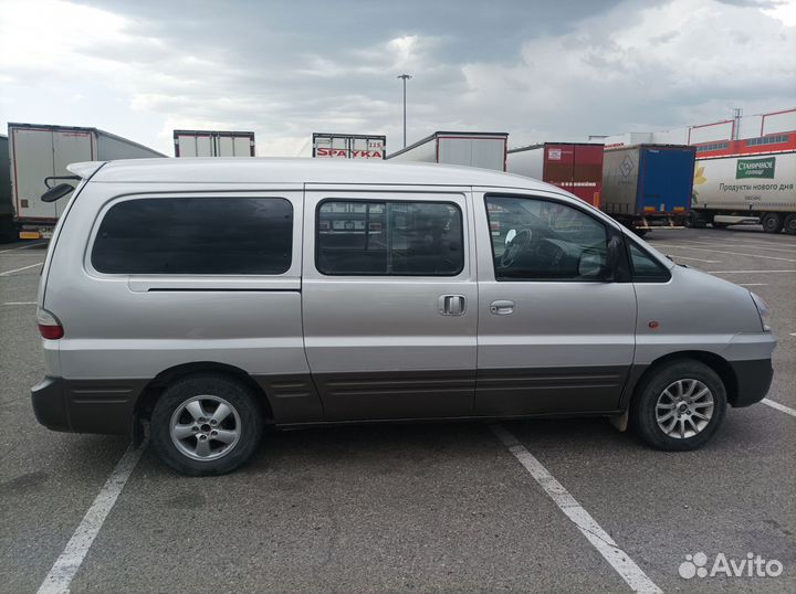Hyundai Starex 2.5 AT, 2007, 117 402 км