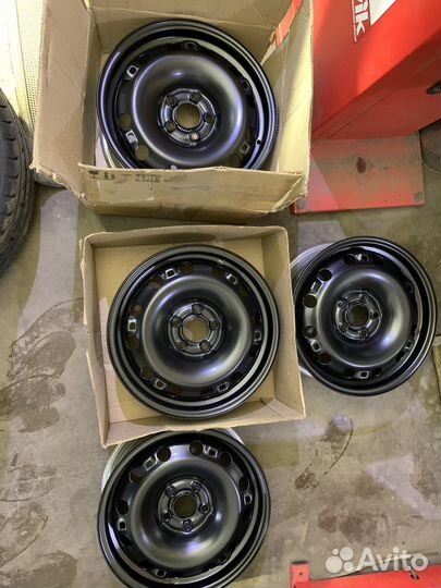 Диски r15 WV Polo 4шт