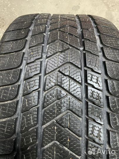 Pirelli Winter Sottozero 3 285/30 R21