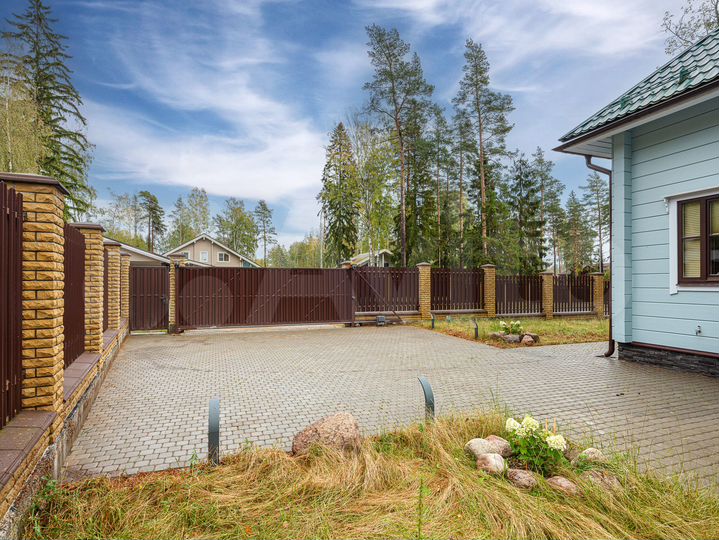 Дом 140 м² на участке 10 сот.