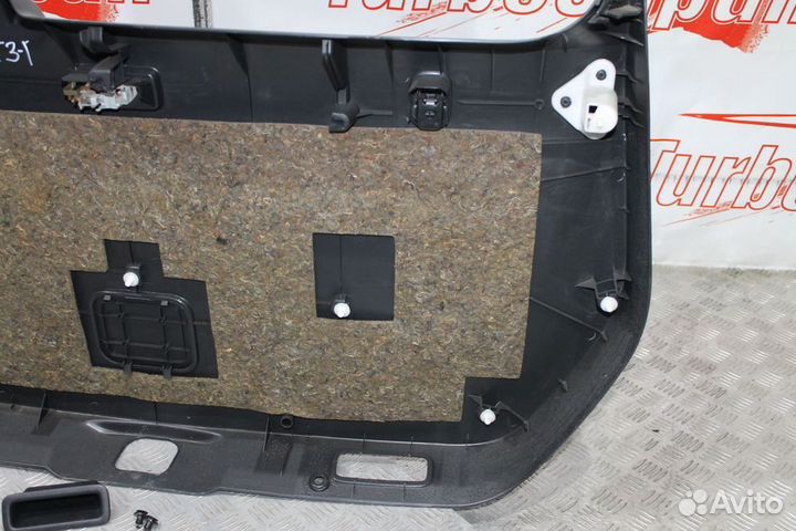 Обшивка крышки багажника Nissan X-Trail 31 T31