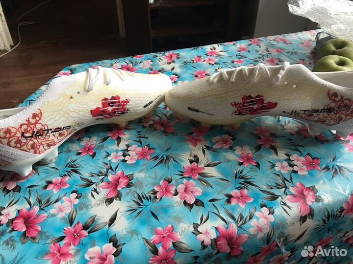 Футбольные бутсы