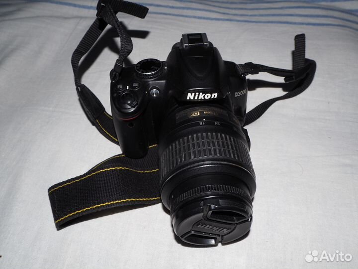 Nikon D3000
