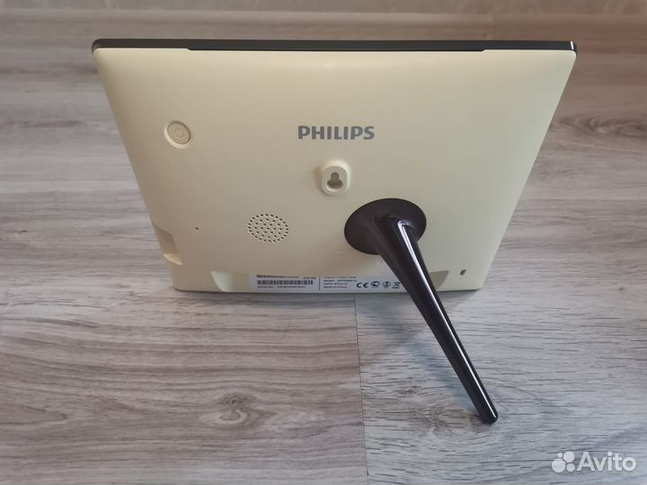 Цифровая фоторамка philips 20.3см (8