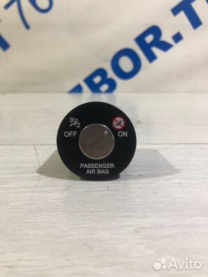 Выключатель подушек безопасности KIA ceed JD 1.4 м