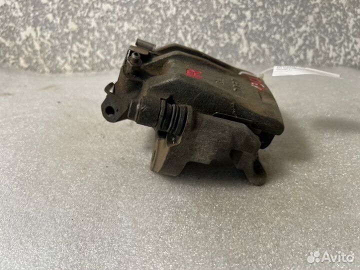 Суппорт тормозной передний правый Chery Fora A21