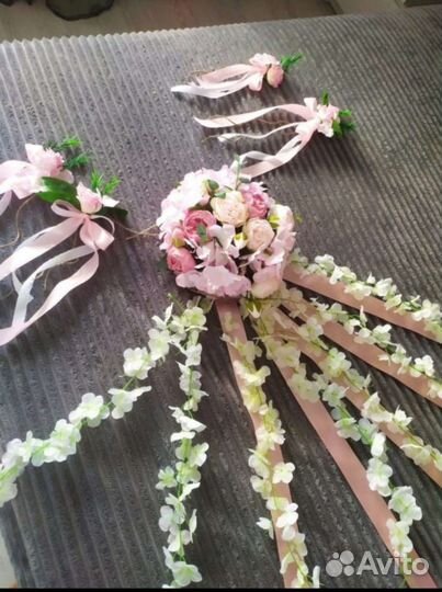 Свадебные украшения на машину