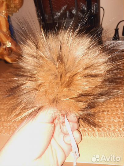 Шапка с натуральным помпоном