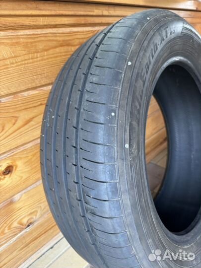 Yokohama BluEarth-XT AE61 235/60 R18