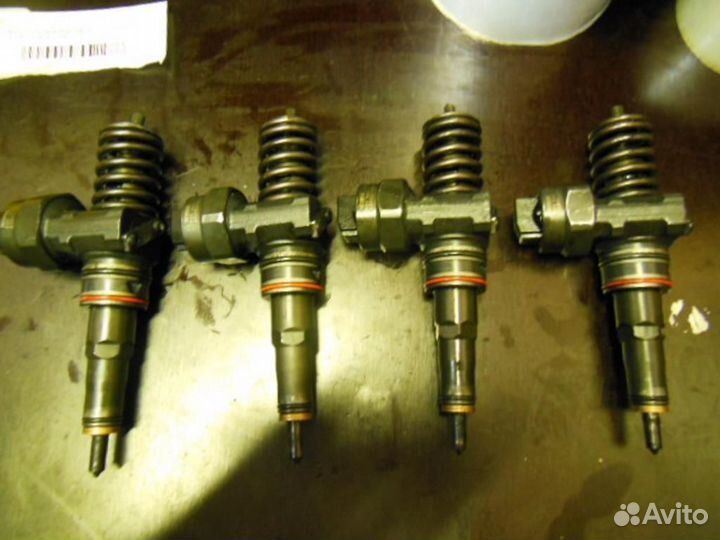 Форсунка топливная Volkswagen Passat