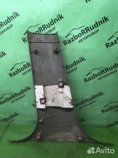 Обшивка стойки Nissan Primera (P11) II рестайлинг