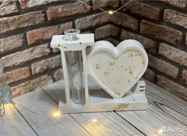 Сувенир из гипса