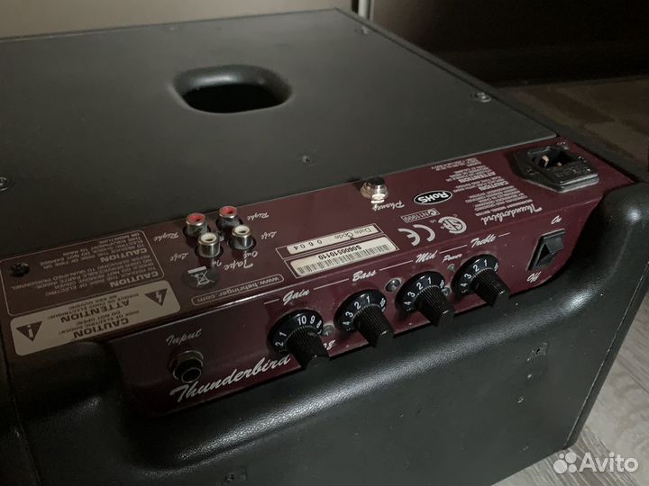 Комбоусилитель Behringer BX108
