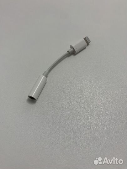 Переходник lightning/jack 3.5 от iPhone оригинал