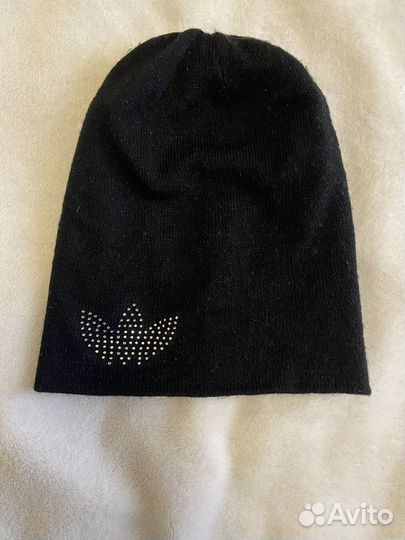 Шапка женская adidas (весна-осень)