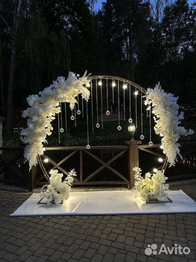 Выездная церемония и свадебный декор