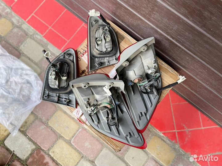 Фонари задние Toyota wish