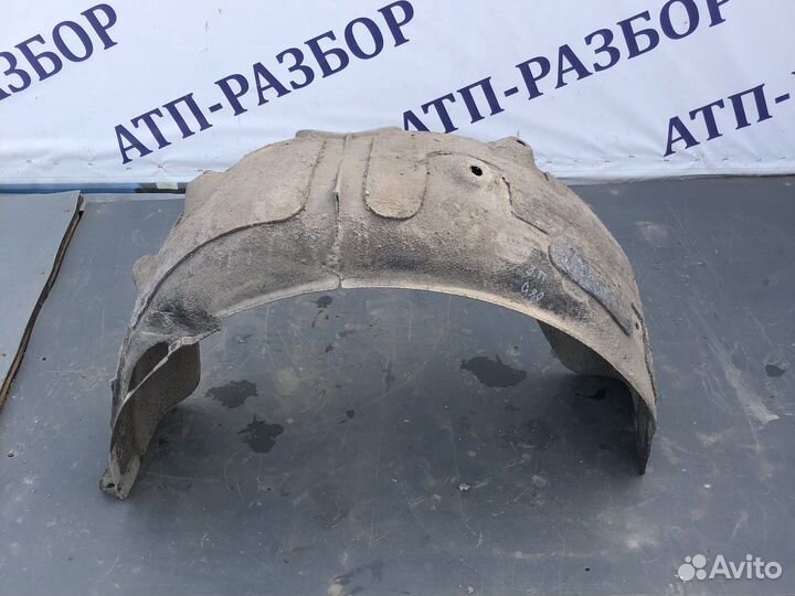 Зад прав дефект Genesis 2