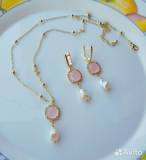 Серьги из натуральных камней