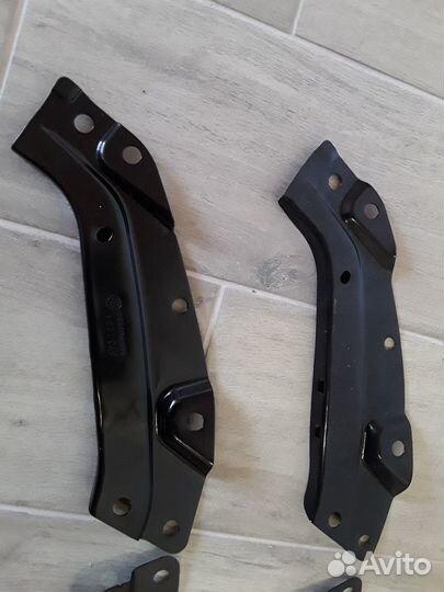 Фольксваген поло кронштейн крепления телевизор