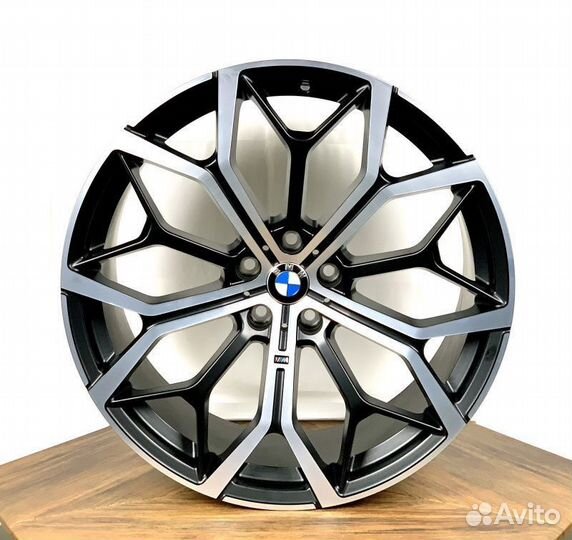 Диски BMW X5 g05 X6 g06 X7 g07 r22