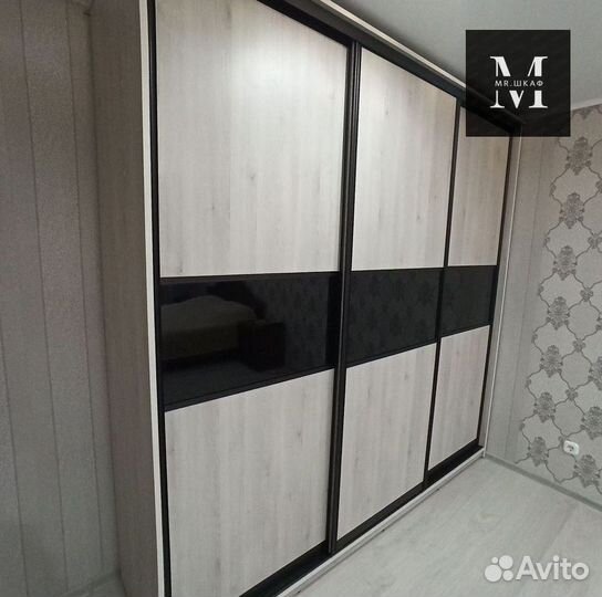 Шкаф купе зеркальный