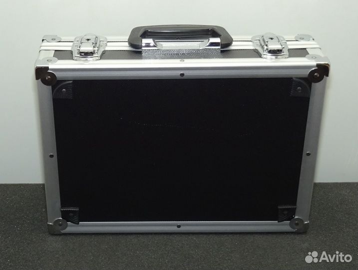 Накамерный монитор Ikan VL7-DK-C