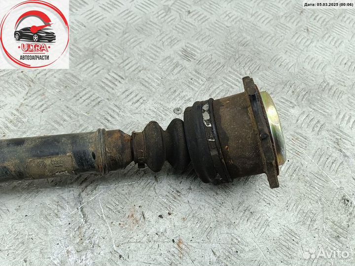 Полуось передняя правая б/у Volkswagen Golf-3