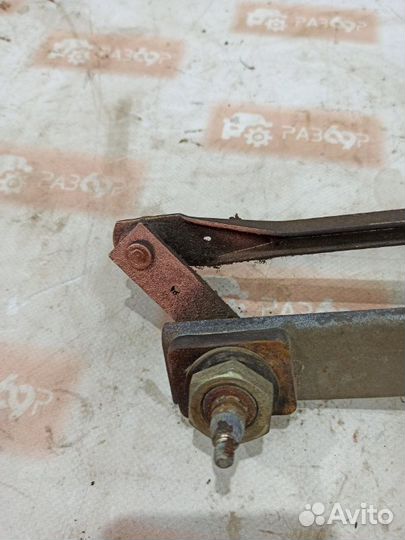 Трапеция стеклоочистителя Иж 2126 хэтчбек 5 дв