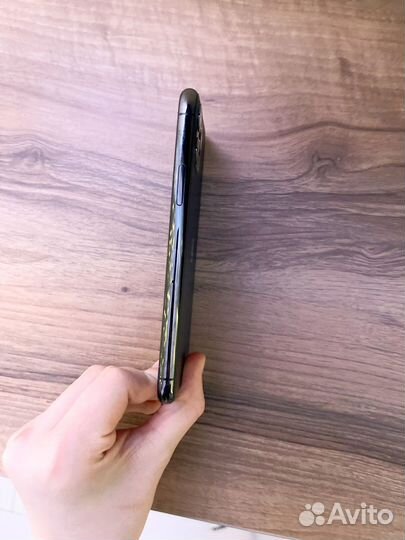 iPhone 11 Pro, 64 ГБ