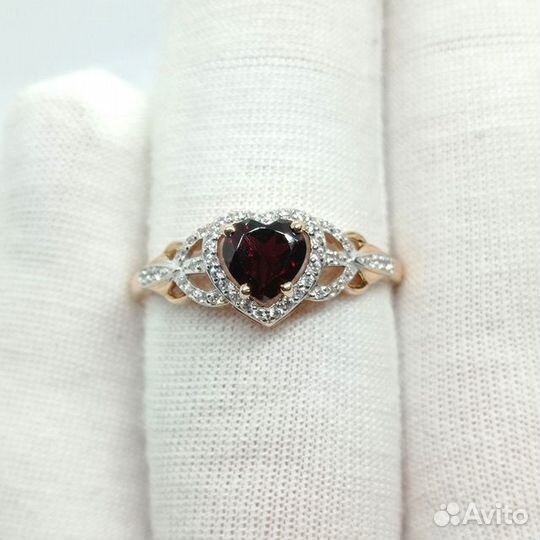 Золотое кольцо с камнем 19,5р