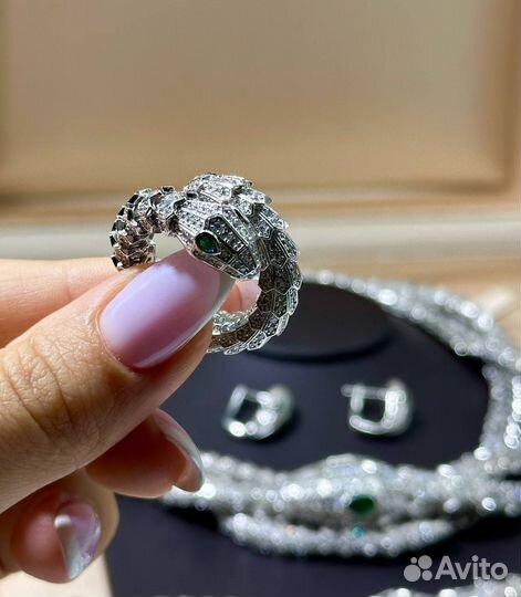 Золотой браслет Bvlgari