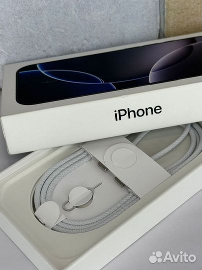 iPhone 16 Pro, 256 ГБ