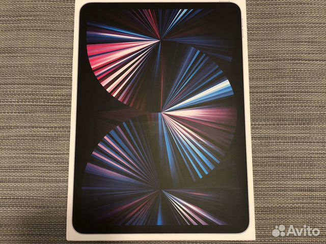 Коробка от iPad Pro 11