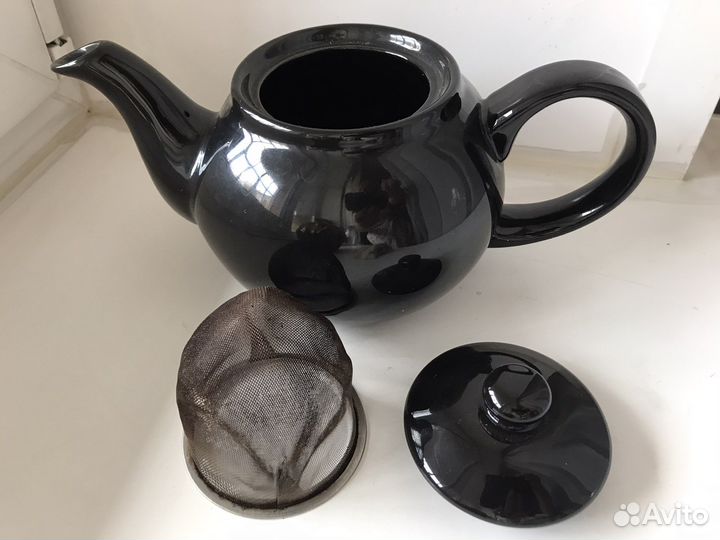 Заварочный чайник с грелкой и ситечком