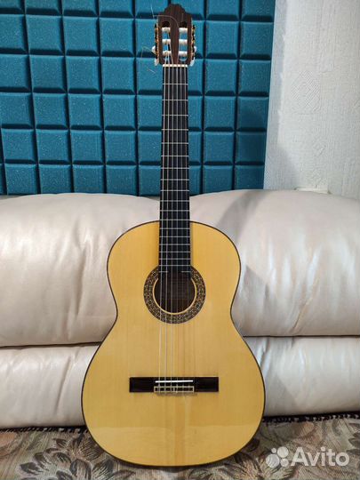 Гитара Фламенко