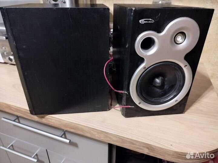 Акустические колонки Demix