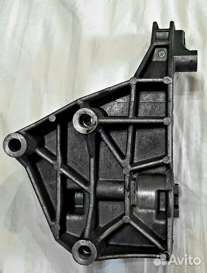 Кронштейн генератора 1118-1041034