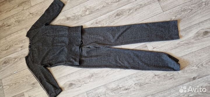 Вещи женские 42-44