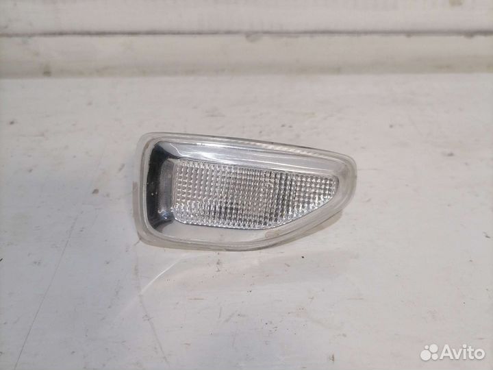 Повторитель поворота Renault Logan 2