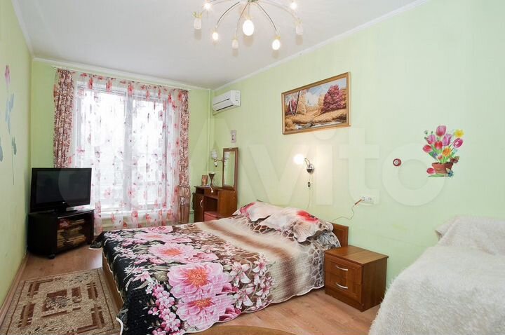 Дом 417 м² на участке 6,5 сот.