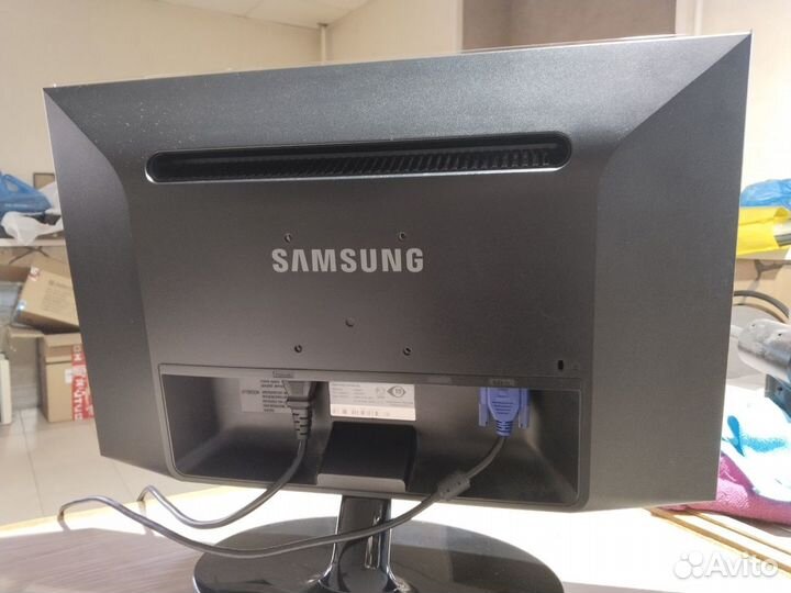 Монитор Samsung 2050N