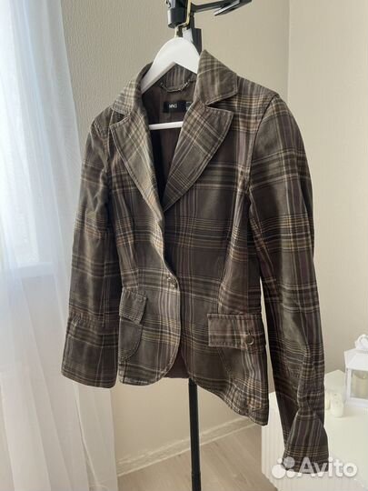 Брючный костюм mango