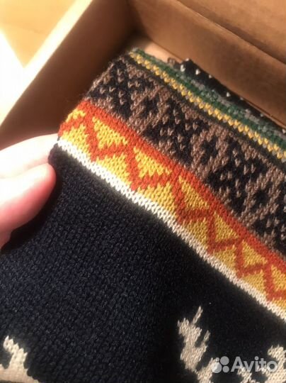 Новогодний шарф с оленями