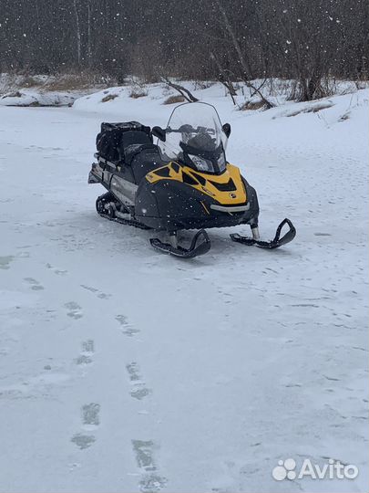 Продам снегоход брп