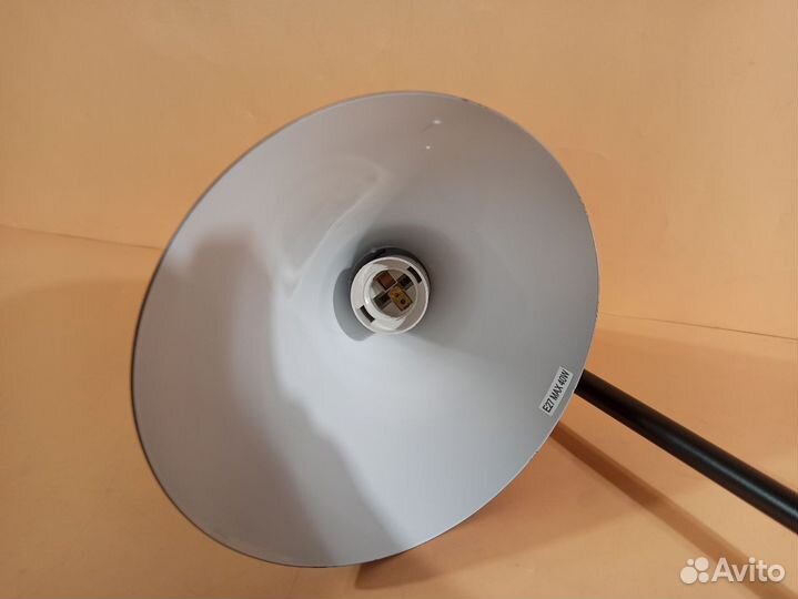 С дефектом 88325 Настольная ретро-лампа