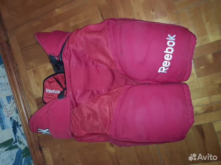 Продам форму хоккейную