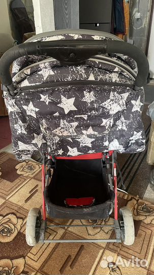 Прогулочная коляска