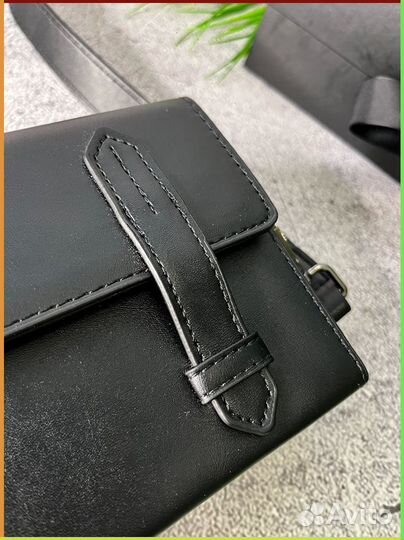 Кожаная сумка-слинг для мужчин