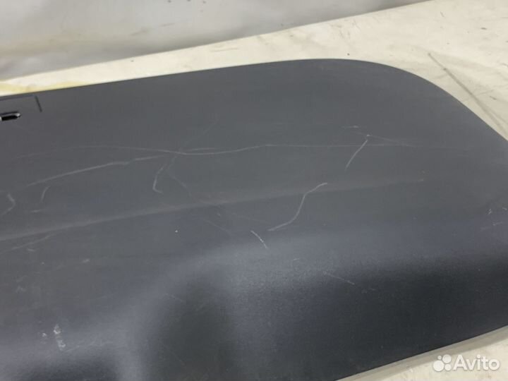 Обшивка крышки багажника Mitsubishi Outlander 3